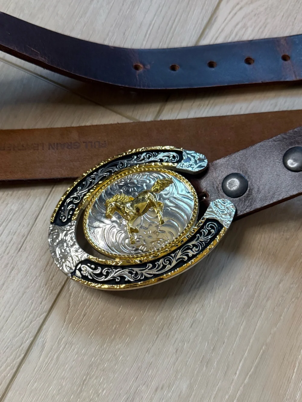 Vintage Men’s Cowboy Western Brown Leather Belt Gold & Silver Horse Buckle Sz 44